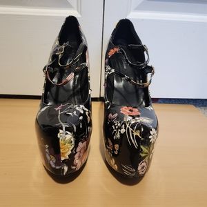 Ami clubwear floral print high heels